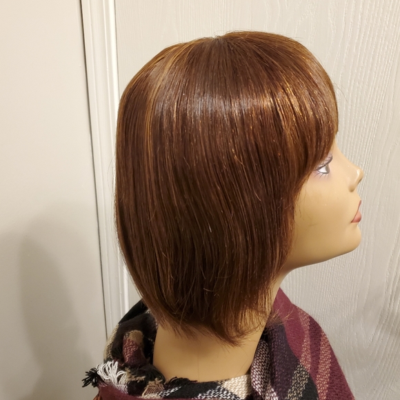 Human Hair Blend Bob Wig - Picture 4 of 5